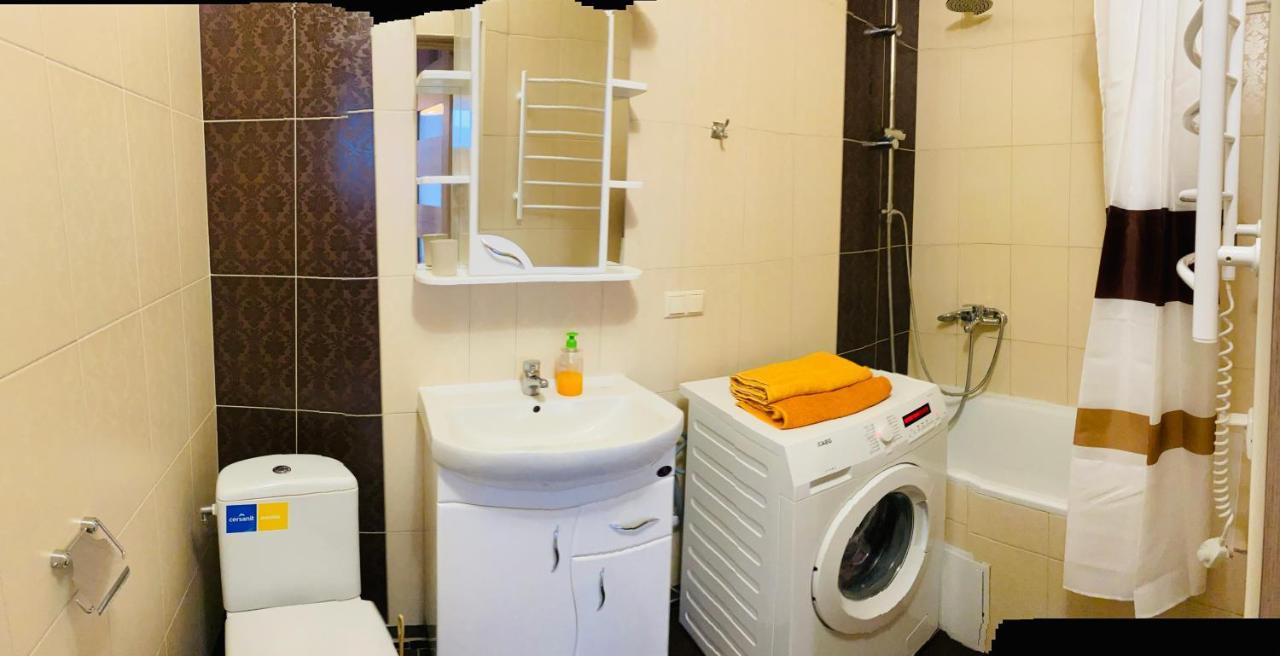 Portcity Lutsk Bagian luar foto